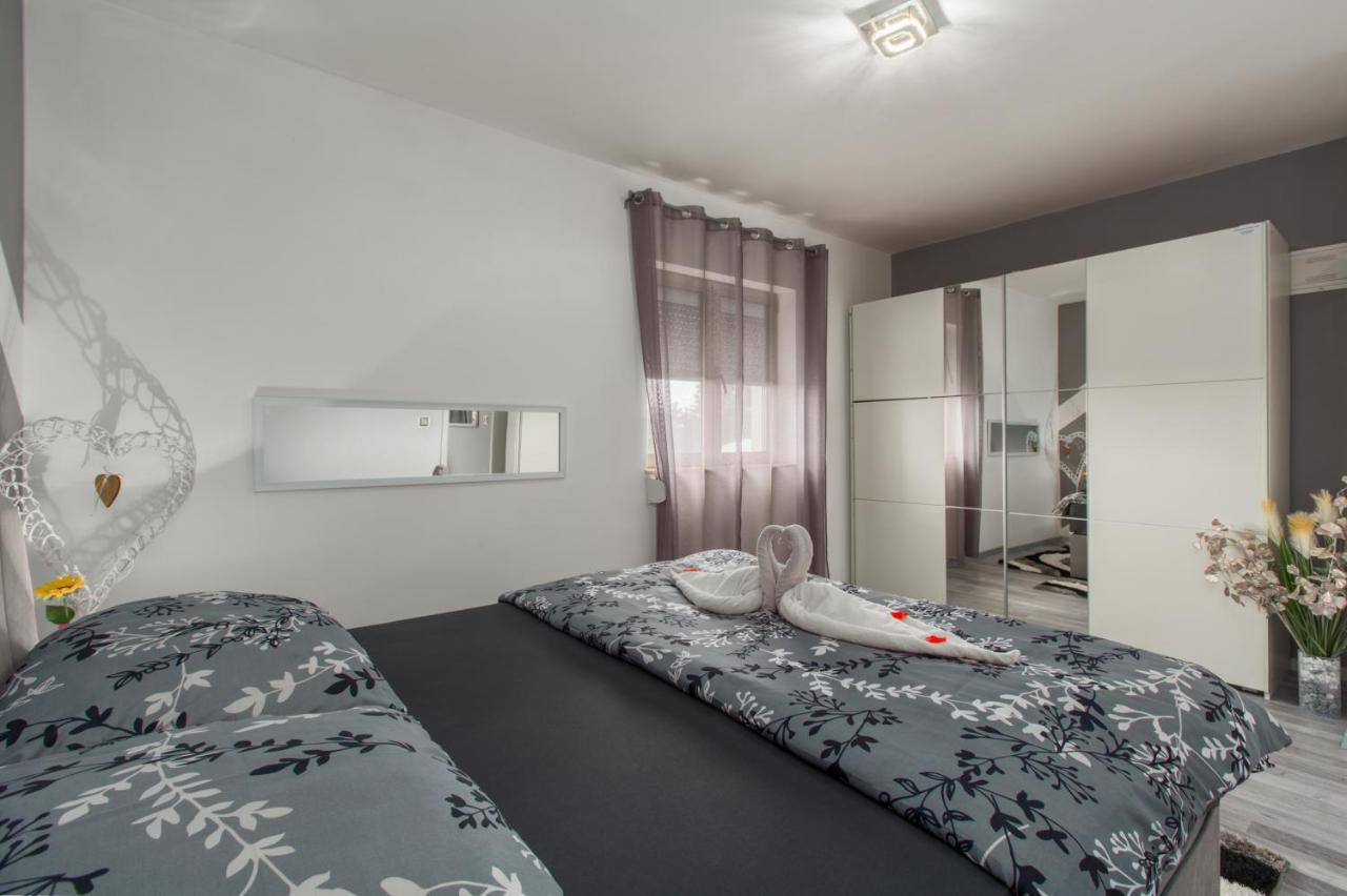 Apartment 50 Shades Of Grey Poreč Eksteriør billede